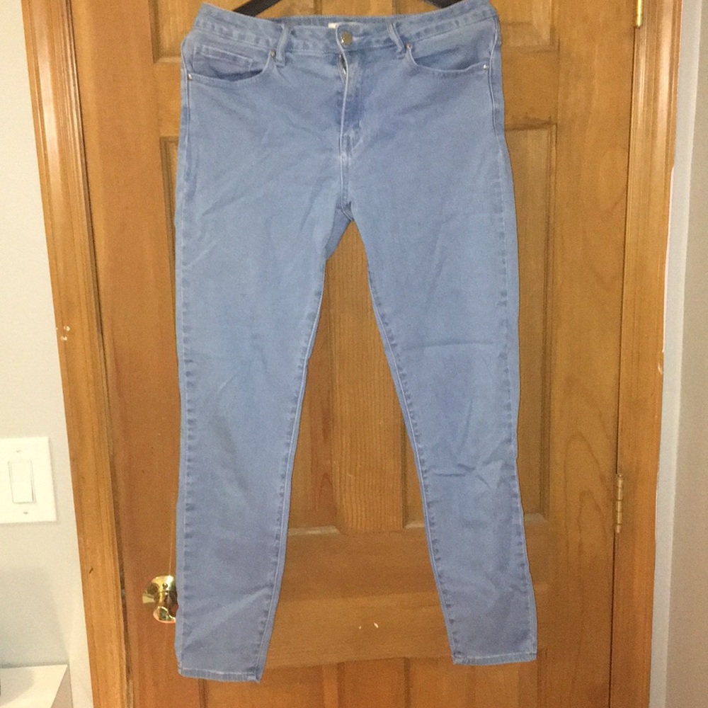 Forever 21 skinny jeans